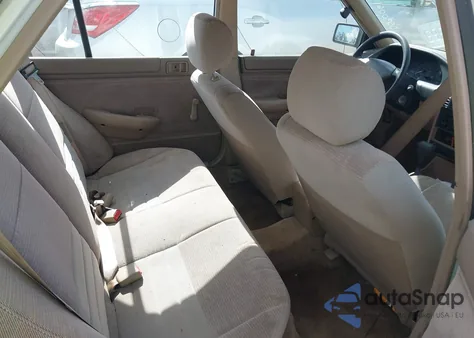 1995 Ford Escort Lx/Sport from USA, damaged, VIN 3FASP13J2SR124780